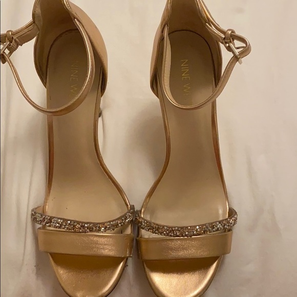 Heels - Picture 1 of 3